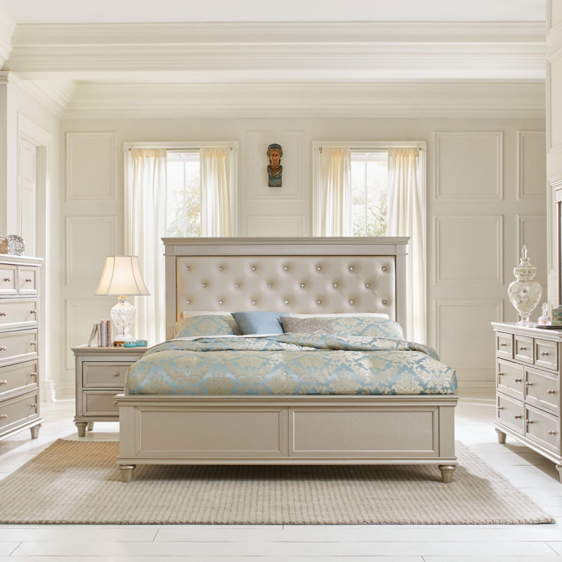 Celandine Upholstered Bedroom 4Pc Set - Silver