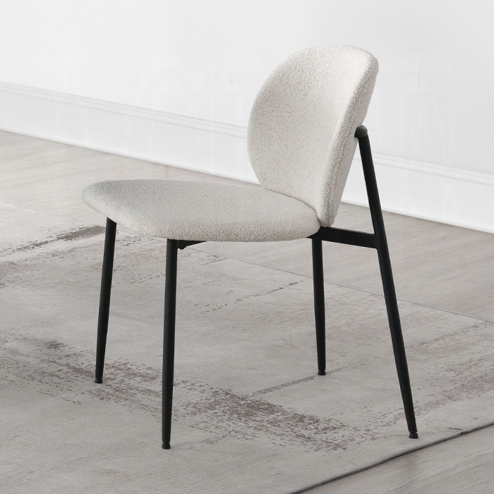DN03046 Klaus Side Chair