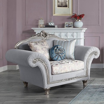 LV01114 Pelumi Chair W/3 Pillows