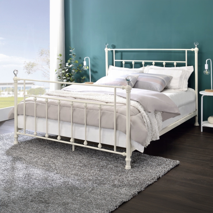 BD00134Q Comet Queen Bed