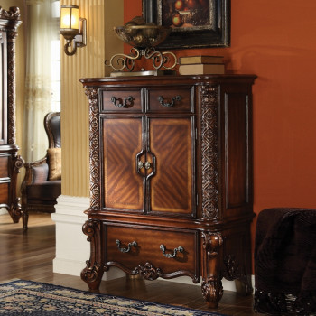 22006 Vendome Chest