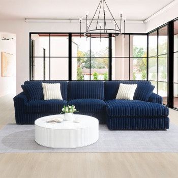 LV04400 Breton Sectional Sofa w/4 Pillows