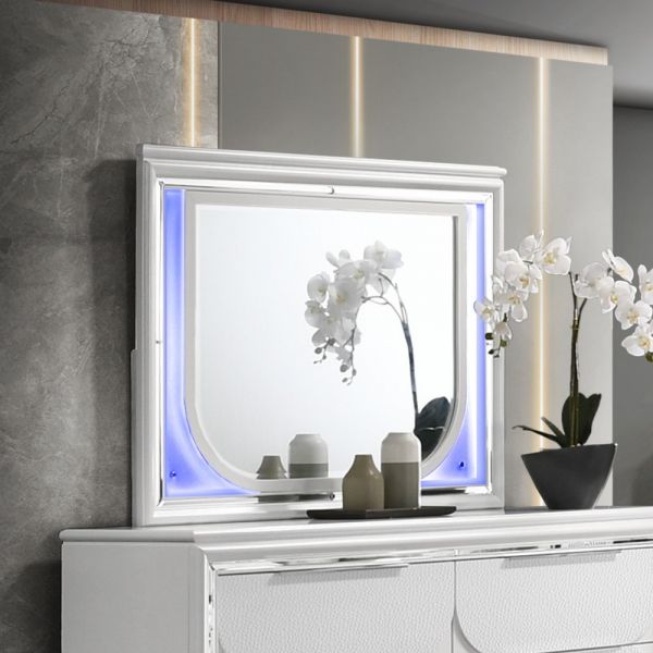 BD02319 Tarian Mirror W/Led