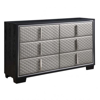 BD01430 Nicola Dresser