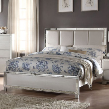 24827EK Voeville II Eastern King Bed
