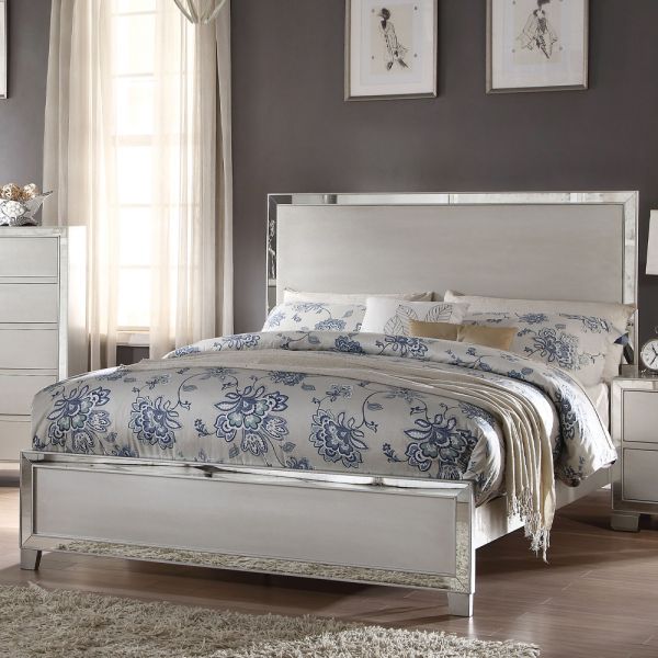 24837EK Voeville II Eastern King Bed