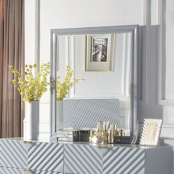 BD01042 Gaines Mirror