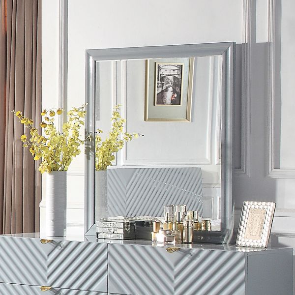 BD01042 Gaines Mirror