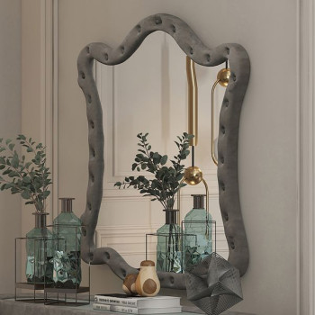 BD01064 Perine Mirror