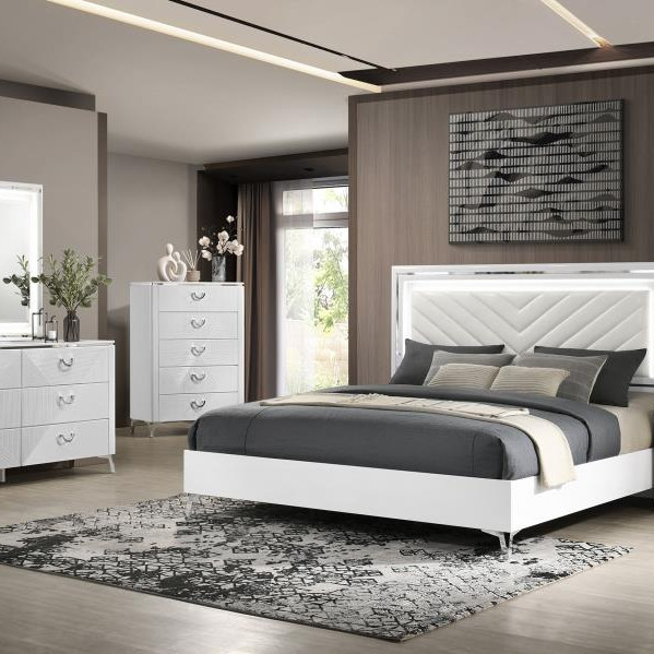 215791Q-S4 Cassia 4-piece Queen LED Bedroom Set White High Gloss