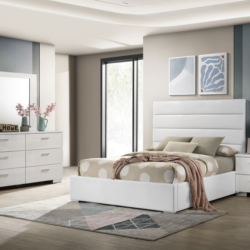 203511KE-S4 Felicity 4-piece Eastern King Bedroom Set White High Gloss