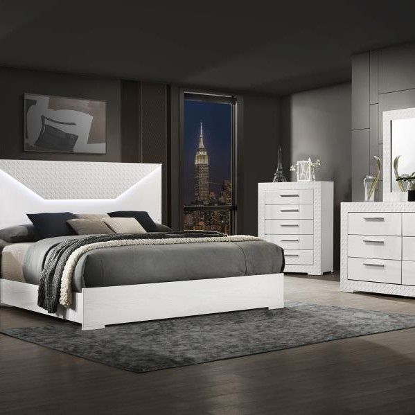 224941KE-S5 Ives 5-piece Eastern King Bedroom Set White High Gloss