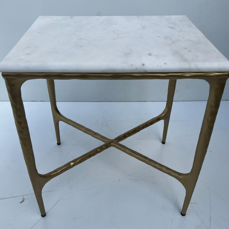 930091 SIDE TABLE