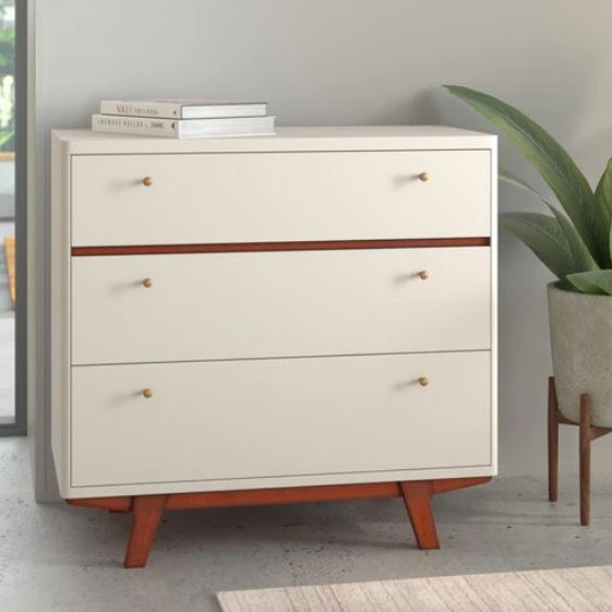 1974-04 Dakota Small Chest