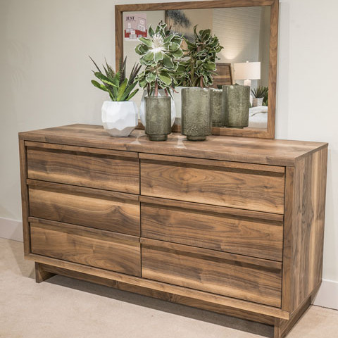 B3367-231-36 Zadilyn Six Drawer Dresser + Mirror