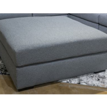 6130508 Bealton Oversized Accent Ottoman