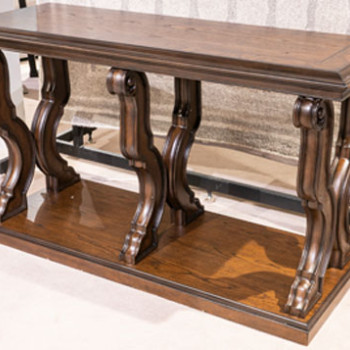 T647-4 Maylee Sofa Table