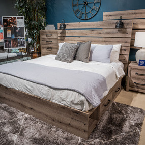 B2405B21 Graystorm King Panel Storage Bed