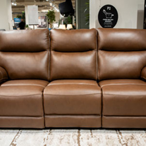 U1040015 VonRyan PWR REC Sofa with ADJ Headrest