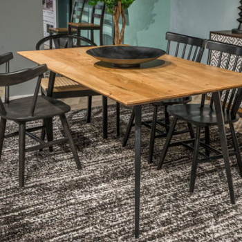 D501-25 Gretlynn Rectangular Dining Room Table