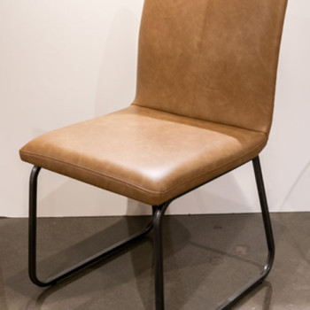 D446-02 Pharwynn Dining UPH Side Chair