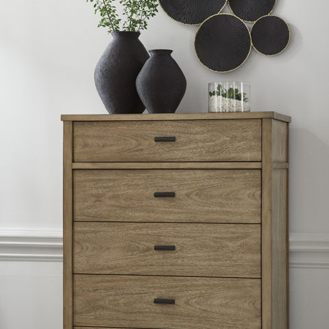 B622-46 Tomtyn Five Drawer Chest