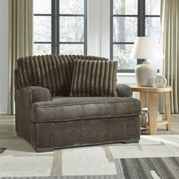 5370223 Aylesworth Chair and a Half