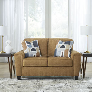 2520735 Erinslane Loveseat