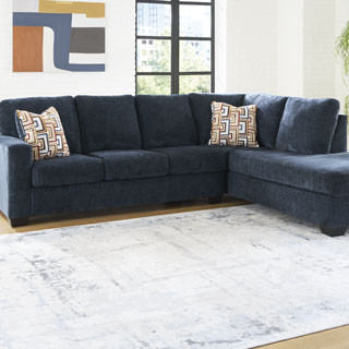 24303S2 Aviemore 2-Piece Sectional with Chaise