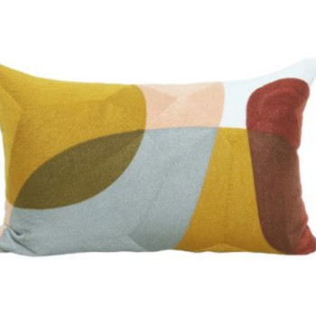 A1001095 Varness Pillow (4/CS)