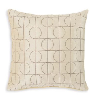 A1001074 Kydner Pillow (4/CS)