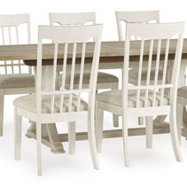 D683-35-02(8) 9PC SETS Shaybrock Dining Extension Table + 8 Chairs