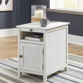 T300-517 Treytown Chairside End Table