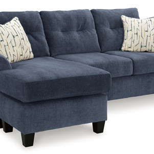 6720618 Amity Bay Sofa Chaise