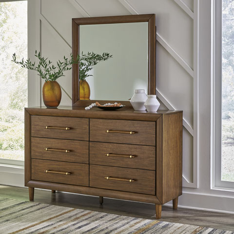 B615-31-36 Lyncott Dresser and Mirror