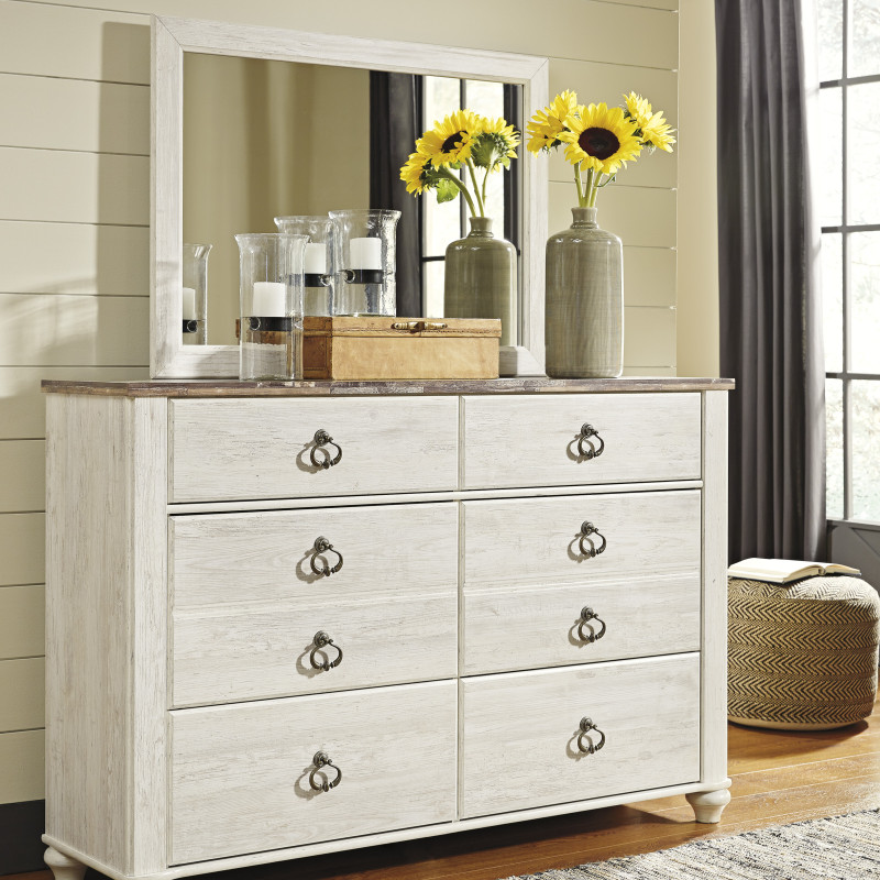 B267-31-36 Willowton Dresser and Mirror