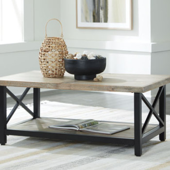 T685-1 Bristenfort Coffee Table
