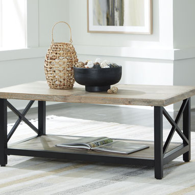 T685-1 Bristenfort Coffee Table