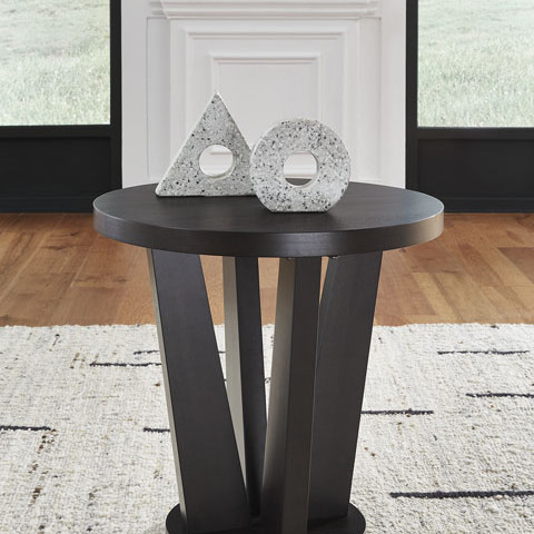 T458-6 Chasinfield End Table