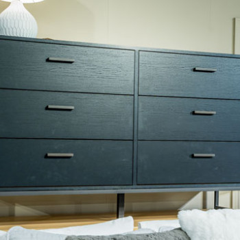 EB1865-231 Socalle Dresser