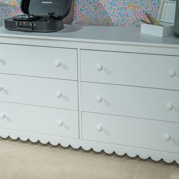 EB1810-231 Hallityn Dresser