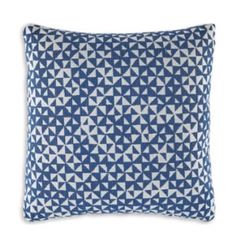 A1900001 Jaycott Next-Gen Nuvella Pillow (Set of 4)