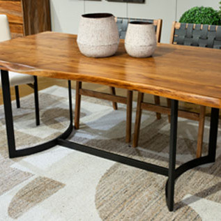 D872-25 Fortmaine Dining Table