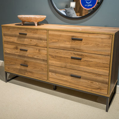 EB1866-231 Deanlow Dresser