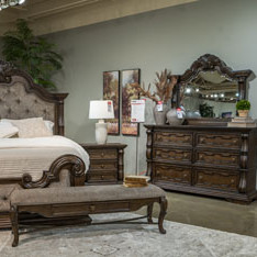 B947-57-54-97-31-36-93 4PC SETS Maylee Queen Upholstered Bed