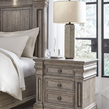 B916-93 Blairhurst Nightstand