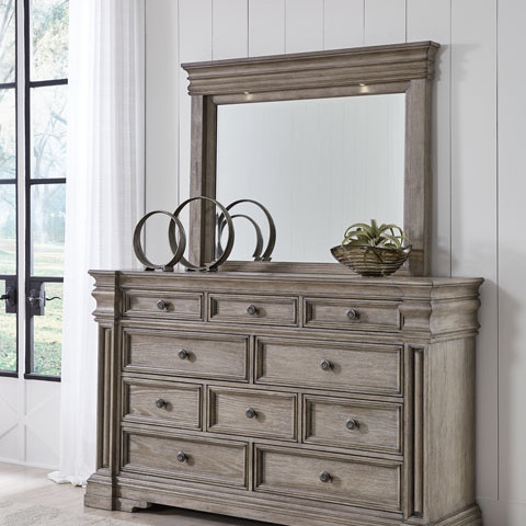 B916-31-36 Blairhurst Dresser + Mirror