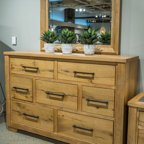 B841-31-36 Galliden Dresser + Mirror