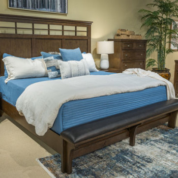 B625-57-54-97 Shawbeck Queen Panel Bed