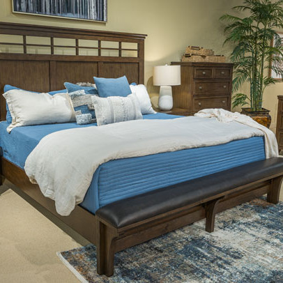 B625-58-56-94 Shawbeck California King Panel Bed